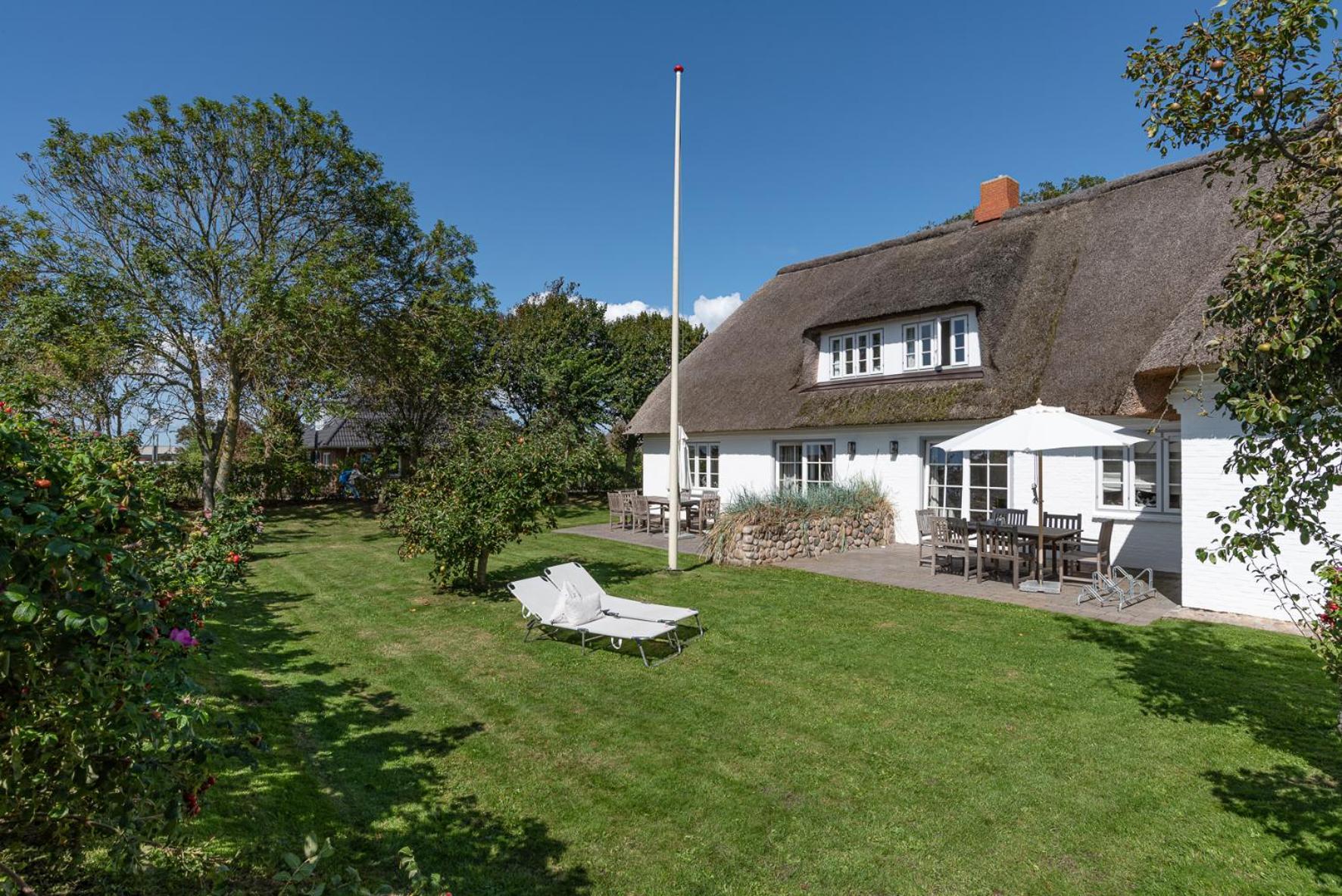 Kapitaenshaus Ost Villa Oldsum Exteriör bild