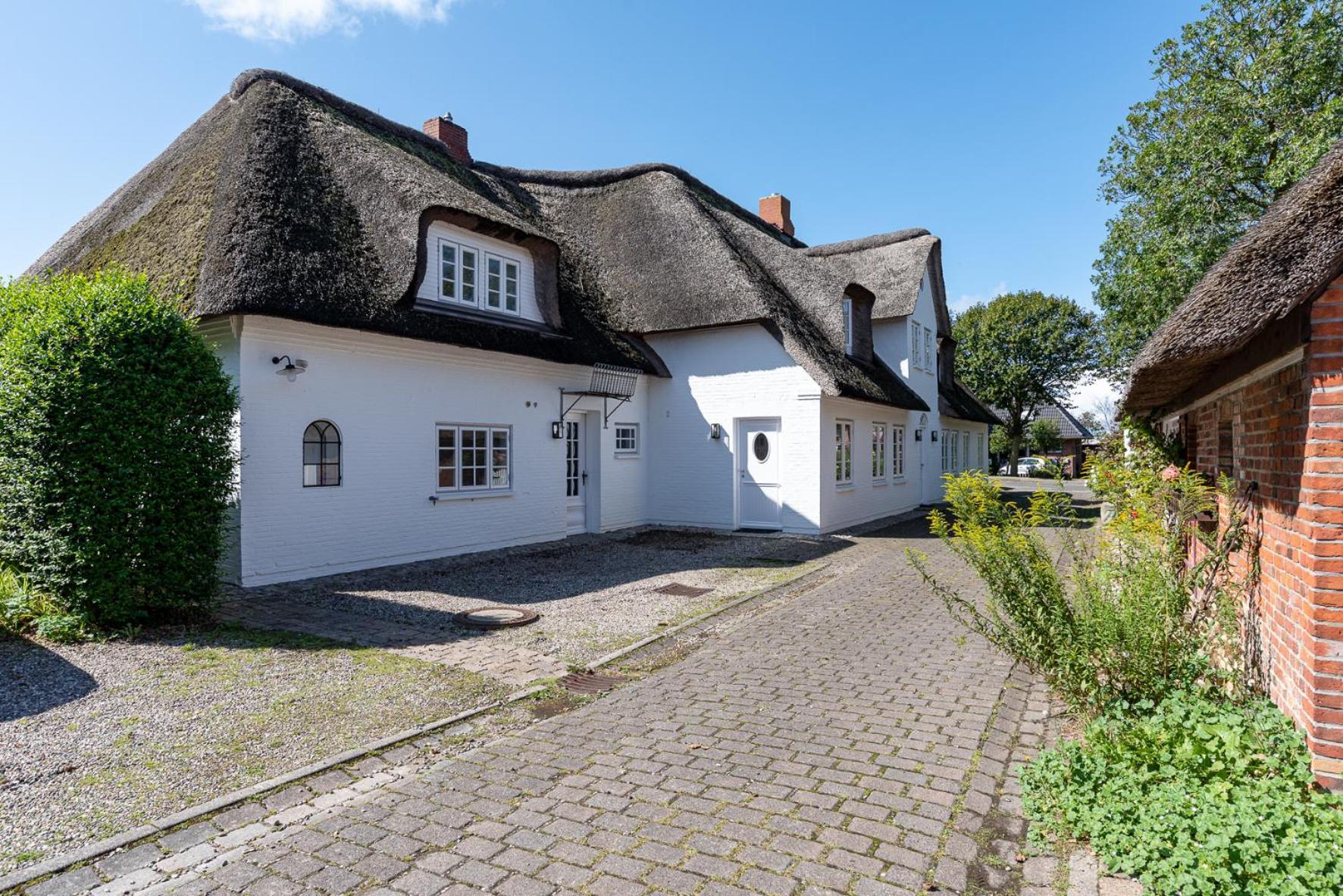 Kapitaenshaus Ost Villa Oldsum Exteriör bild